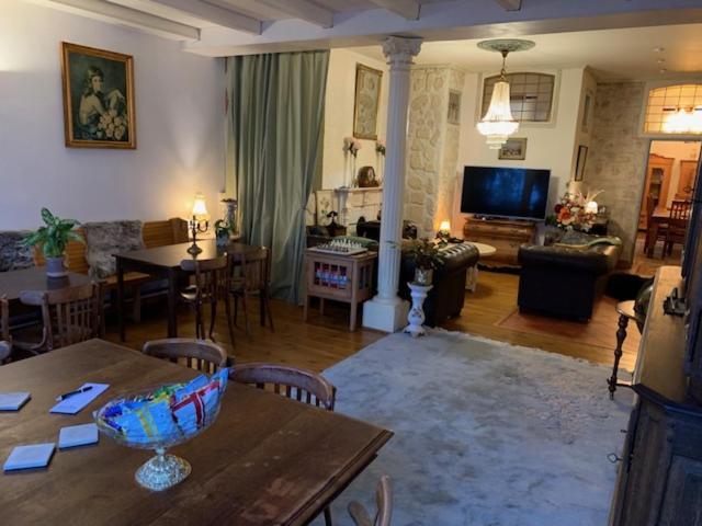 B&B Petit Chateau - Stijlvol Verblijf Centraal Gelegen In Zeeuws Vlaanderen Biervliet Eksteriør bilde